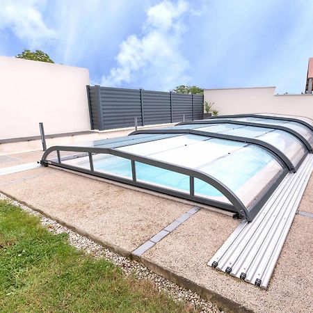 Chez Laurence Saint-Aubin  Luaran gambar