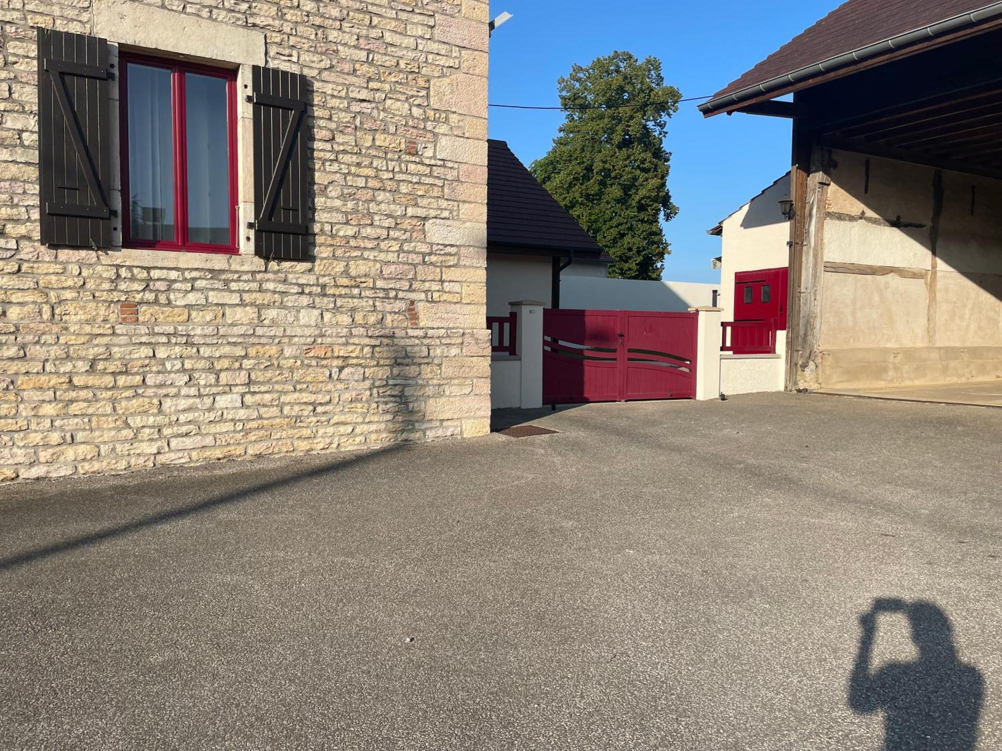 Chez Laurence Saint-Aubin  Luaran gambar