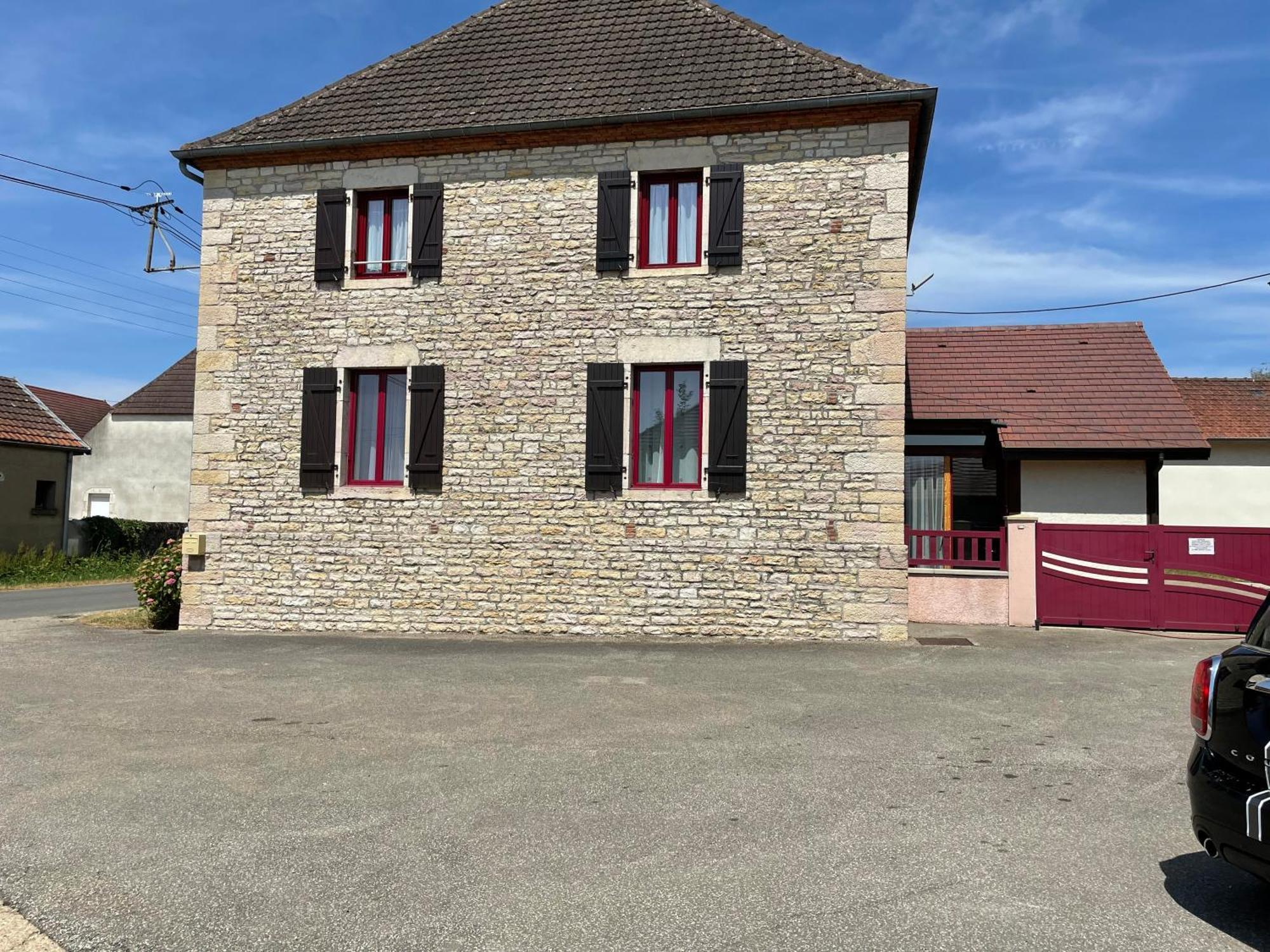 Chez Laurence Saint-Aubin  Luaran gambar