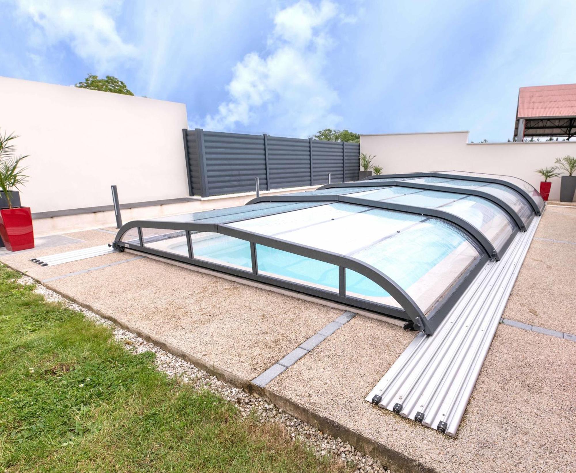 Chez Laurence Saint-Aubin  Luaran gambar