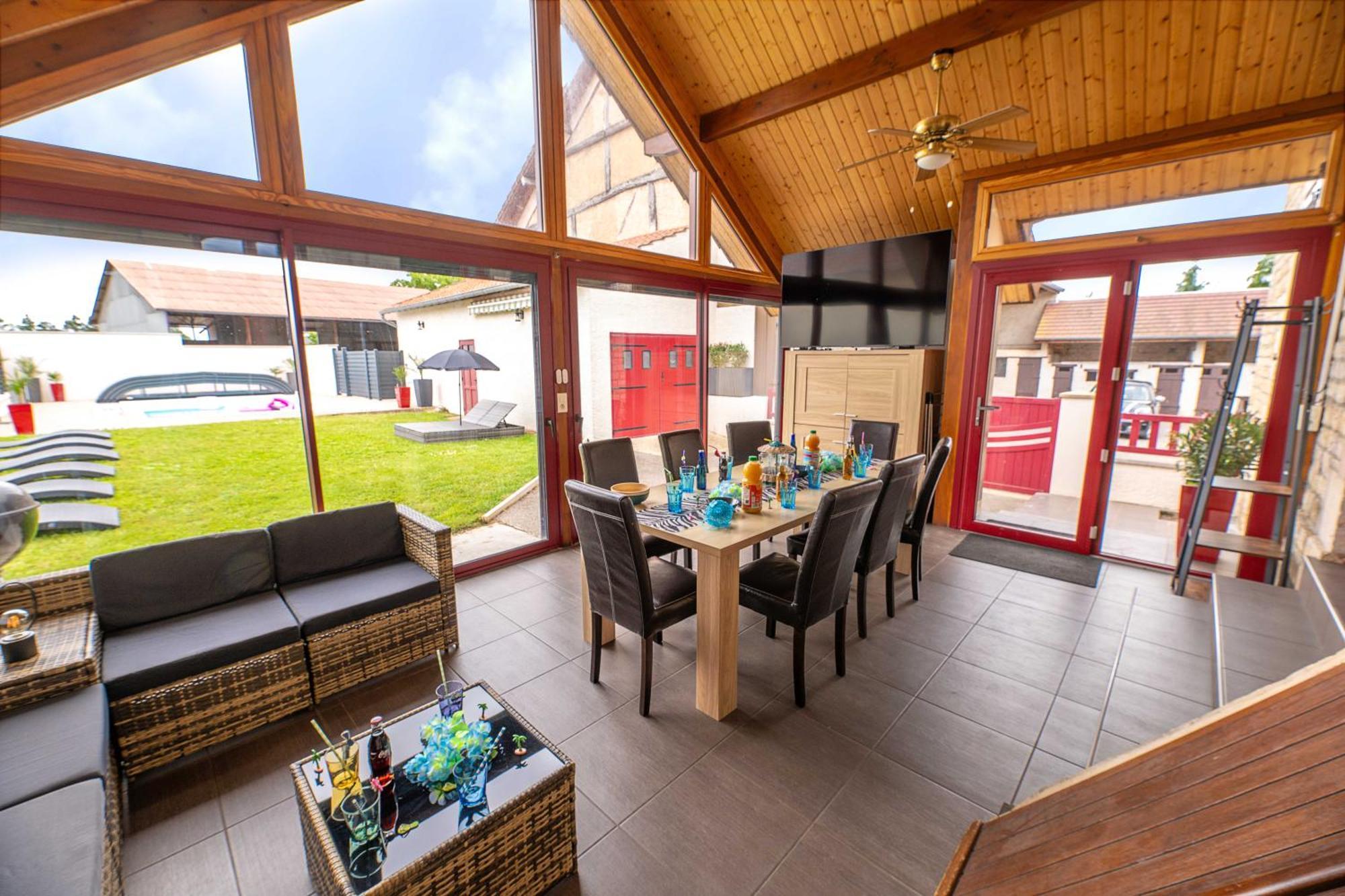 Chez Laurence Saint-Aubin  Luaran gambar